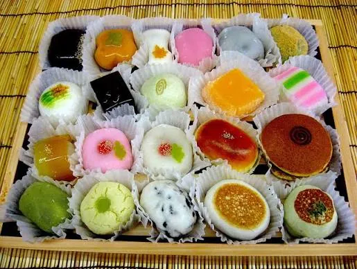 Handmade mochi and manju at Fugetsu-Do